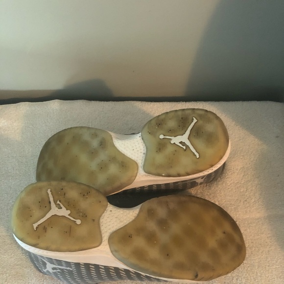 Sneakers - Picture 5 of 6